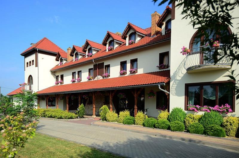 Hotel Tyniecki Krakow Exterior photo